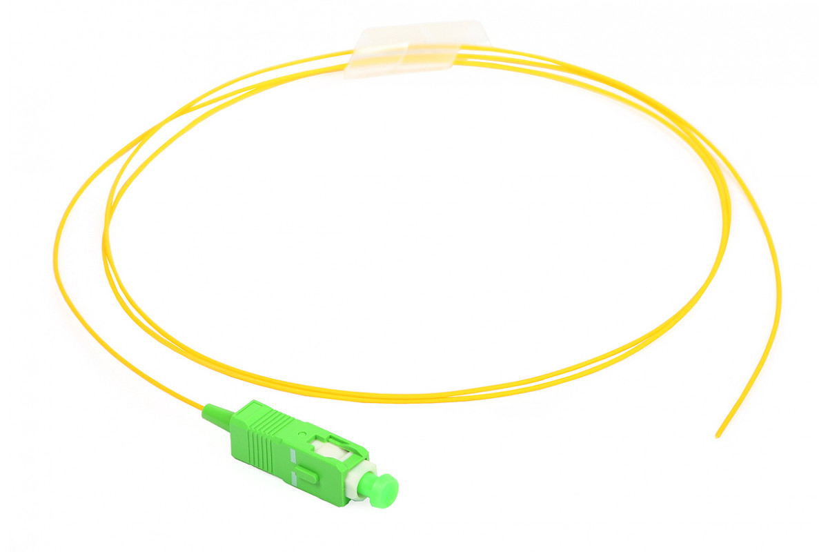 Пигтейл SC/UPC SM (0.9) 1m pigtail SC/UPC SM 1m. Пигтейл SC/APC 1.5М. Hyperline FPT-b9-9-SC/ar-1m-LSZH-yl Пигтейл волоконно-оптический SM 9/125 (os2), SC/APC, 1 М, LSZH. Пигтейл SC/APC S/M 0.9mm 1.5m.