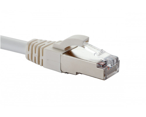 Шнур комм. Eurolan, кат. 6, экр., F/UTP, RJ45/RJ45, LSZH, AWG26, 1м, белый