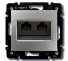 Розетка в сборе Legrand Valena, 2x RJ45, кат. 5е, экр., внутренняя, 51х58 мм (ВхШ), цвет: блестящий алюминий, (LEG.770239)
