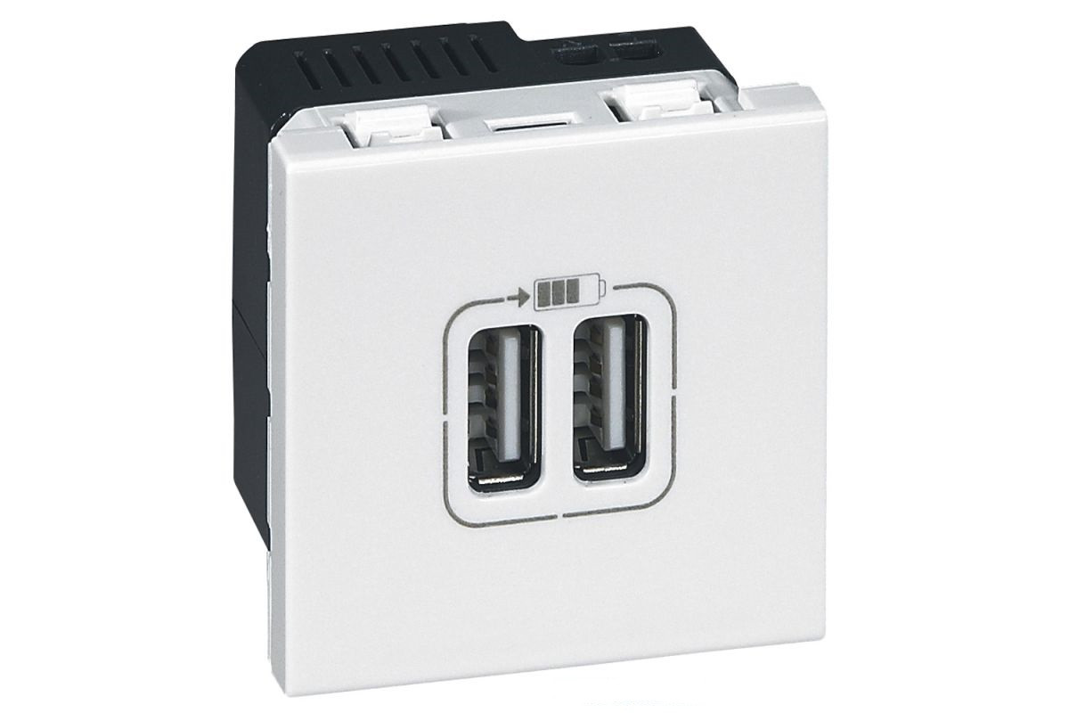 Legrand valena usb розетка. Legrand Mosaic USB розетка. Legrand 770470. Легран USB розетки.