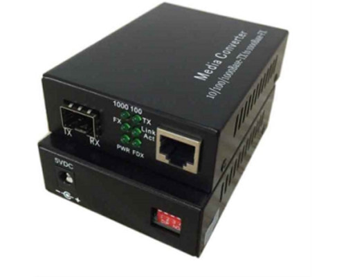 Медиаконвертер BOUZ, 10/100/1000-Base-T - 1000Base-FX, SFP порт, поддержка LFP (DIP), БП AC, DC