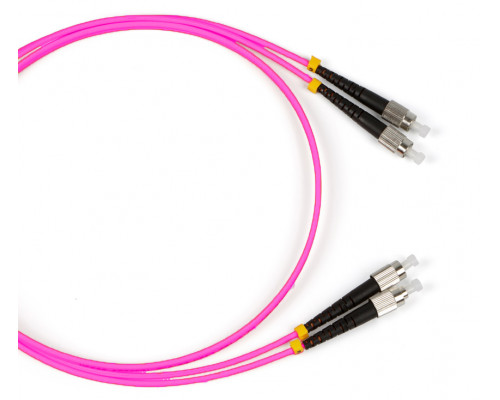 Комм. шнур оптический Hyperline, Duplex FC/FC, OM4 50/125, LSZH, 2м, Ø 2мм, чёрный хвостовик, цвет: маджента